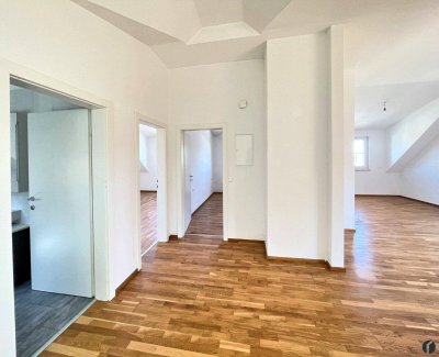 Helle Dchgeschoss-Wohnung in Neulengbach mit Garten