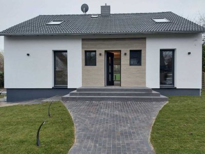 Modernisiertes Einfamilienhaus mit großer Terrasse & Garten – naturnah in Dassendorf