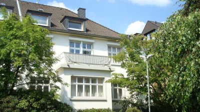 Vermietet!!! Dachgeschoss-Wohnung mit viel Licht und Charme in Bredeney