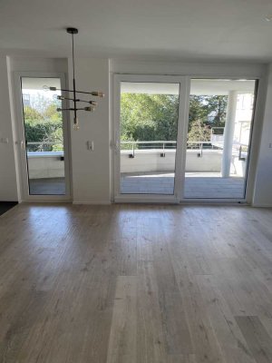 Neuwertige teilmöblierte 2-Zimmer-Wohnung mit Balkon und Einbauküche in Metzingen