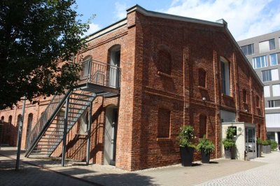 Charmante 2-Raum-Loft-Wohnung mit Terrasse und Stellplatz in Ulm