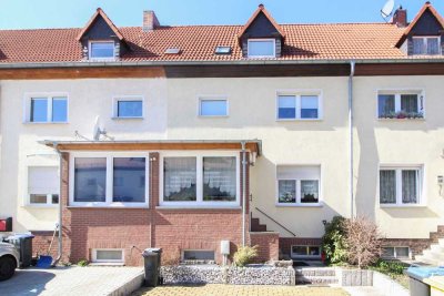 Viel Platz: Gepflegtes Reihenmittelhaus samt Garten, Garage und Freistellplatz in Bautzen