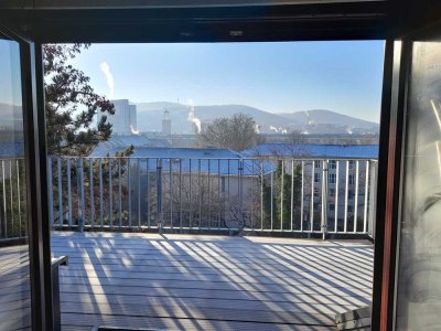Schöne und modernisierte 4,5-Zimmer-Wohnung mit geh. Innenausstattung mit Balkon und EBK in Hagen