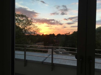 Traumhafte Penthouse-Whg. in Hamburg-Lurup/Bahrenfeld mit 2 Dachterrassen! (teil-möbliert)