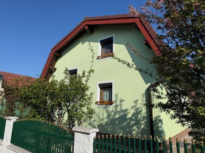 Ganzjährig bewohnbares Kleingartenhaus im Grünen- ideal für 1-2 Personen