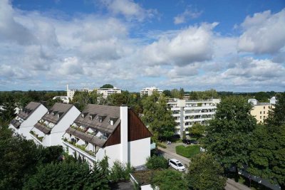 Schöne 4Zimmer DG Wohnung mit Blick über die Dächer von Puchheim