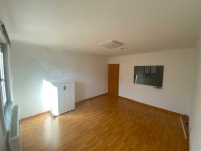 Helles ZIMMER an Studierende zu vermieten