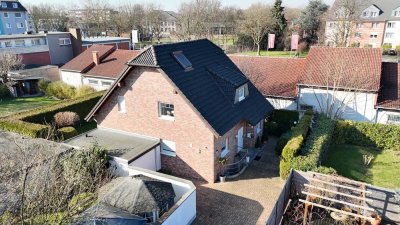 Wohntraum im Einfamilienhaus mit Garage und Garten! Baujahr 2004!