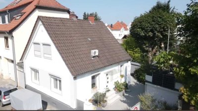 Charmantes Einfamilienhaus in Hainburg mit Garage und Hof - Offenbach - Frankfurt - Aschaffenburg