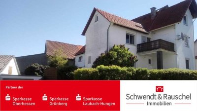 Einfamilienhaus mit Garten und 2 Garagen in Lautertal-Hopfmannsfeld