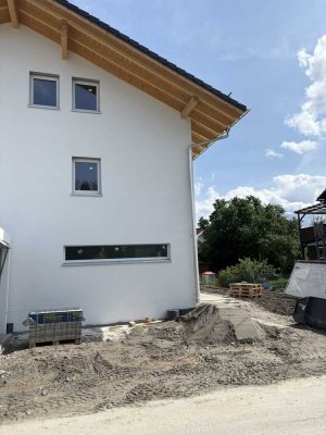 Neubau: 
Stilvolles Reiheneckhaus in ruhiger Lage