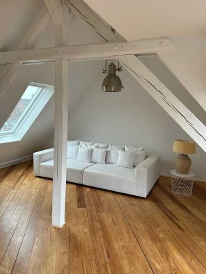 Charmante Maisonette Wohnung im Herzen von Oberkassel