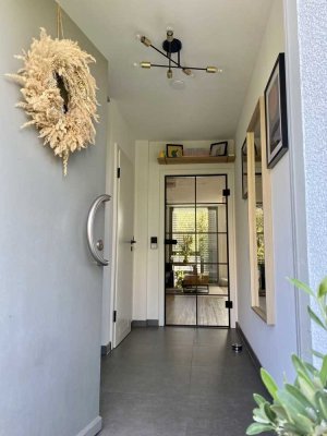 Energieeffiziente 5-Zimmer Maisonette-Wohnung mit Balkon über den Dächern von Mannheim-Wallstadt