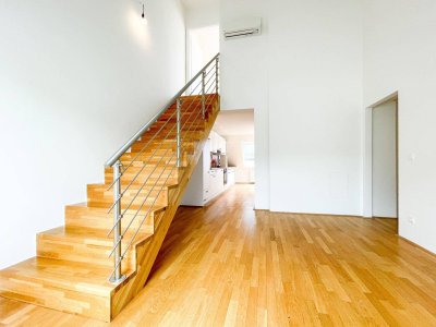 NÄHE ANTONSPARK: klimatisierte DG-Maisonettewohnung mit vollausgestatteter Küche (monatliche Kosten inkl. Heizung und Warmwasser!!!)