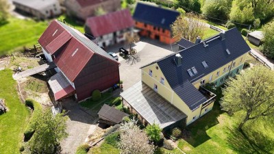Attraktive Hofanlage mit großzügigem Grundstück