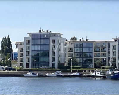 Exklusives 2-Zimmer-Apartment mit Balkon & TG-Stellplatz - vollmöbliert am Rostocker Stadthafen