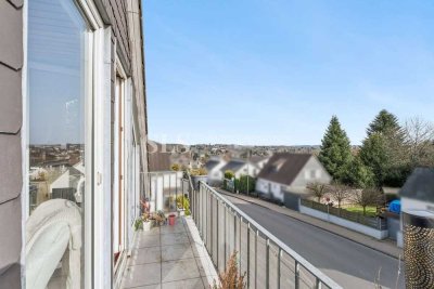 Lichtdurchflutete Dachgeschosswohnung mit sonnigem Balkon & Stellplatz