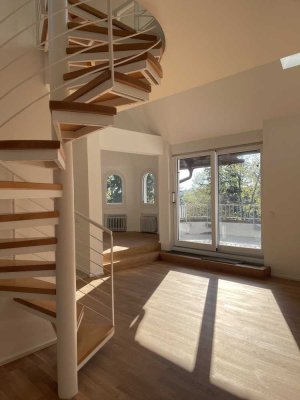 2,5 Zimmer Dachgeschoss Wohnung mit Dachterrasse in München-Solln (am Isar-Hochufer)
