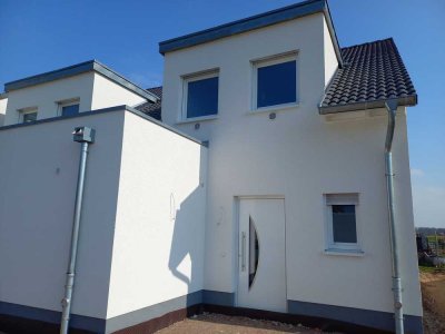 Neubau-Doppelhaushälfte 5ZKD in Hückelhoven-Baal zu vermieten
