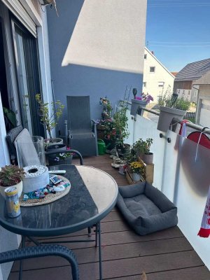 Schöne und neuwertige 5-Zimmer-Wohnung mit Balkon in Kleinaitingen