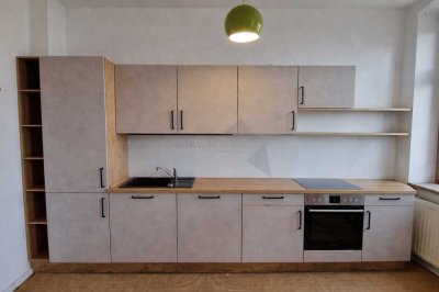 Geräumige 4-Raum-Altbau-Wohnung am Schwanenteich
