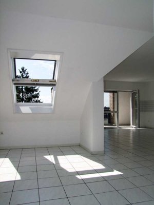 Ruhige, moderne 3 Zimmer Wohnung mit Südbalkon!