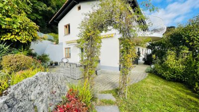 Schicke 4-Zimmer-Wohnung mit toller Aussicht und Garage