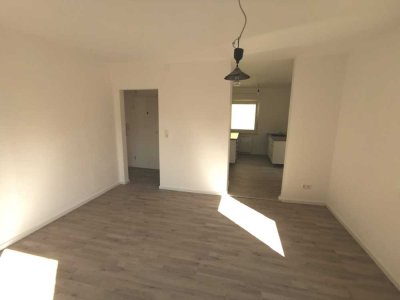 Helle renovierte 3 Zimmer Wohnung in Stadtnähe Stadtteil Voller Brunnen zu vermieten