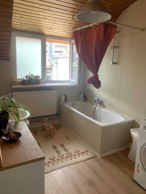 Charmante 4-Zimmer Dachgeschosswohnung in Mainz-Neustadt