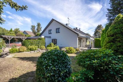 Tolles Reiheneckhaus mit  bildschönem Garten direkt an der  Schweizer Grenze