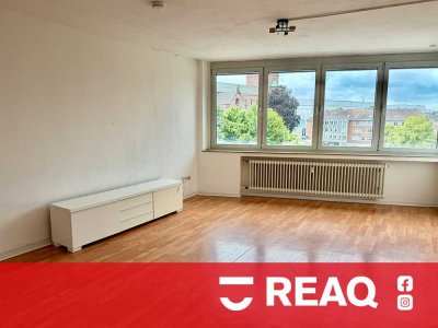 Möblierte 2-3er WG-Wohnung mit Balkon & Aufzug mitten in der Innenstadt!