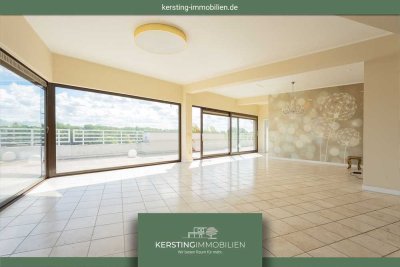 Randgebiet Düsseldorf: Wunderschöne 2,5 Zimmer-Penthousewohnung mit umlaufender Dachterrasse!