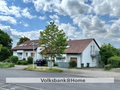 Dachgeschosswohnung in schöner Aussichtslage auf der Wanne - modernisierungsbedürftig