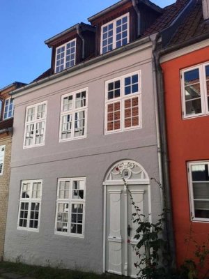 Liebevoll saniertes Haus in historischer Gasse zu verkaufen