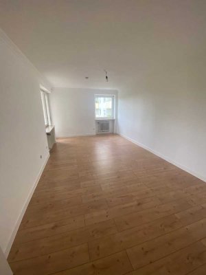 Helle 3-Zimmer Wohnung in Feldmoching-Hasenbergl