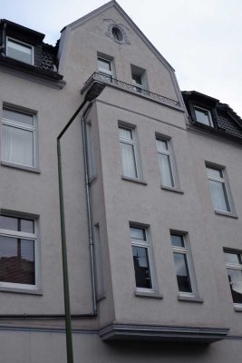 Modernes Erdgeschoss-Appartement mit offener Küche zum ruhigen Innenhof