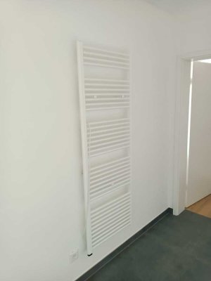 Moderne Doppelhaushälfte zur Miete – Baujahr 2023 – 4 Zimmer + Dachboden in Langenfeld
