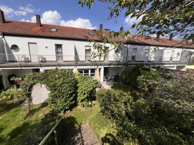 Rendite 3,15%! Vermietetes 5-Zi.-Reihenhaus mit 2 Bädern in ruhiger Lage im Rgbger Norden/Sallern