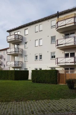 Helle, sonnige und ruhige 2-Zi-Wohnung in Amberg Dreifaltigkeitsviertel, 3.OG, Balkon, Garage