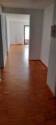 Schöne und gepflegte 3-Raum-Wohnung mit gehobener Innenausstattung