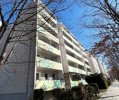 Nähe Uni: frisch renovierte 4-Zi.-Whg. mit Südbalkon & Gäste-WC