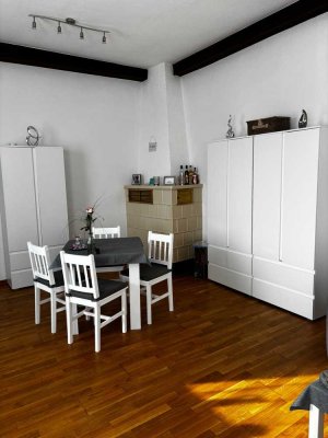 Helle 2-Zimmer Altbau Wohnung im 1. OG in Mönchengladbach zentrumsnah