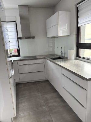 Moderne 3 Zimmer Wohnung mit Einbauküche in Kirchheim
