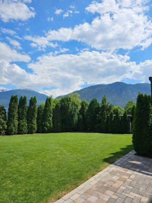 Exclusive Gartenwohnung mit Panoramablick