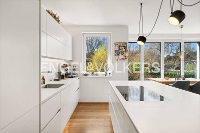 4-Zimmer-Neubau-Gartenwohnung mit 340 m² Garten und Seeblick