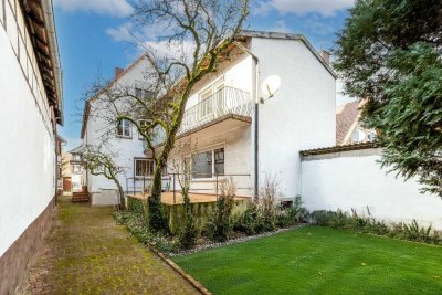 NEUER PREIS !!! Großzügiges Mehrgenerationenhaus – Renovierungsbedarf trifft auf ländlichen Charme!