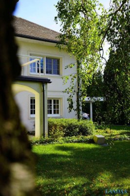 Exklusives Wohnen in Oberrohrbach – Traumhafter Ausblick &amp; Weingartenlage