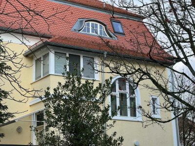 Altbauvilla für eine große Familie /  oder Wohnen und Arbeiten unter einem Dach