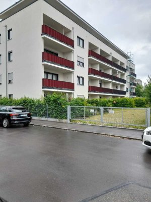 Neuwertige, energieeffiziente, moderne und helle 3-Zi-Whg mit Südbalkon