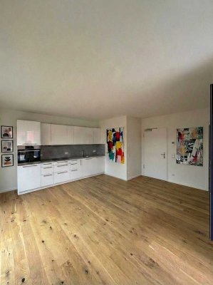 Small Penthouse mit Wasserblick